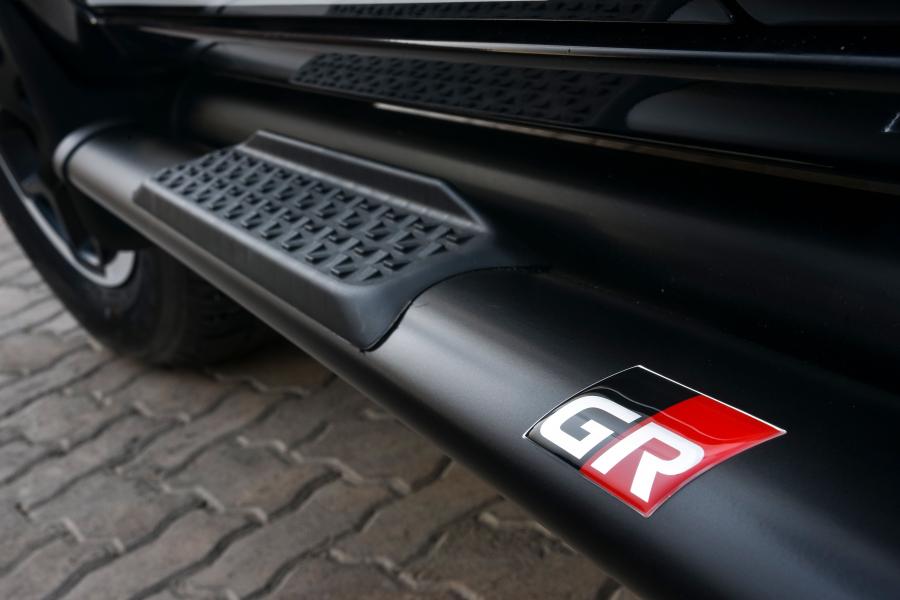  Toyota Hilux GR Sport Double Cab 2019 года  (ZA) (фото 14 из 43)